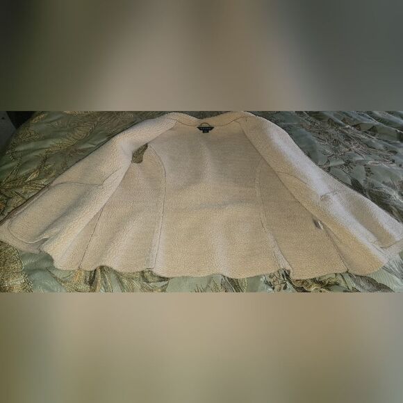 Lands End faux suede & sherpa vest (12/14) - Picture 5 of 10